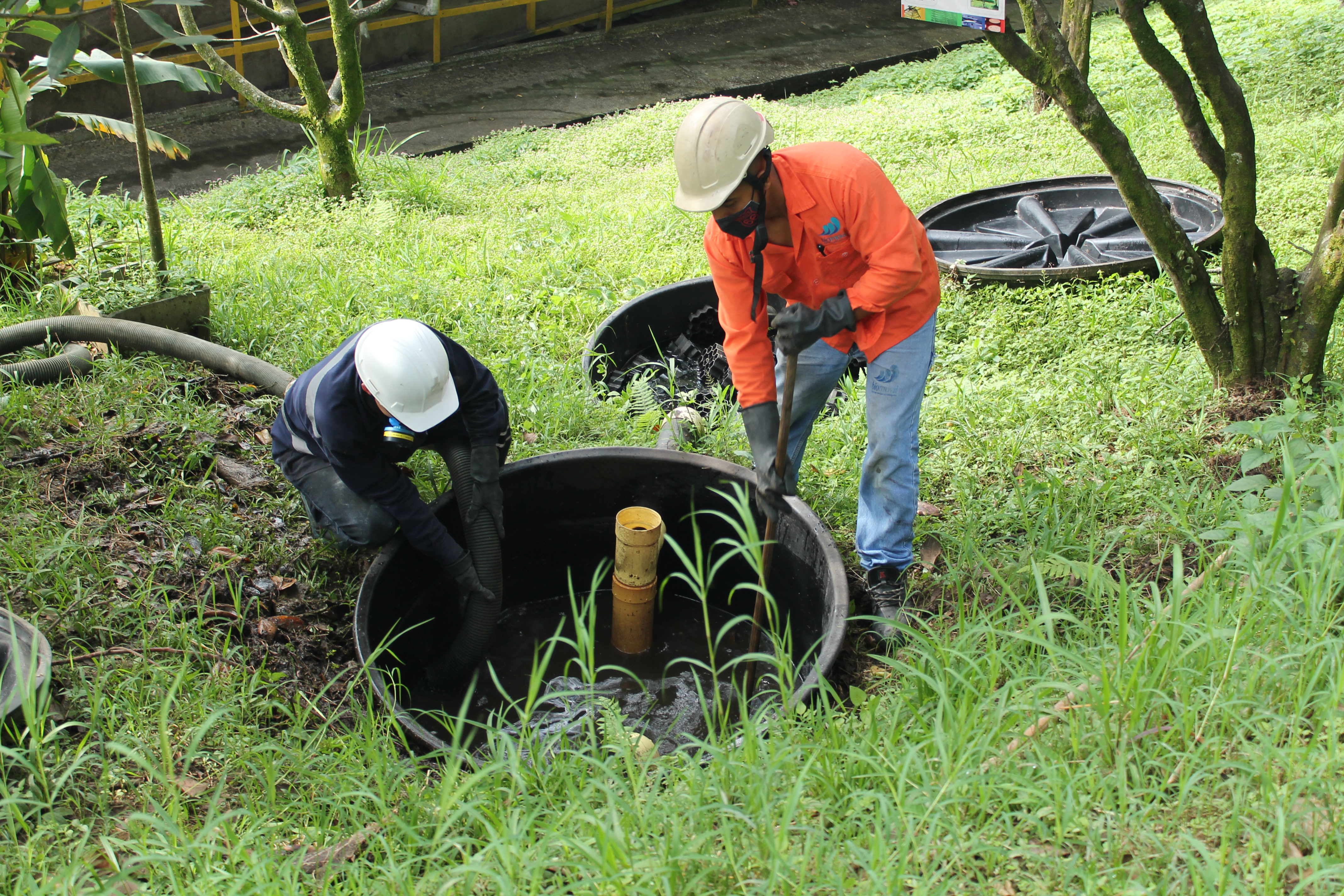 mantenimiento pozos septicos biomovil 4